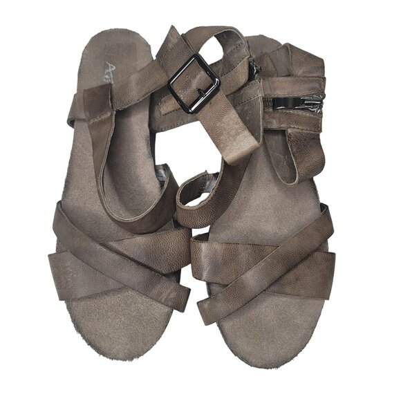 Antelope NWOT Women's Strappy leather Sandals ankle sz 6.5 light try on wear - Picture 4 of 8